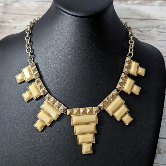 Vintage Statement Necklace Pale Yellow & Gold Tone Chunky - Picture 1 of 9